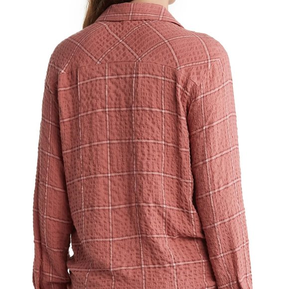 Button Front Tied hem Shirt - Picture 3 of 4